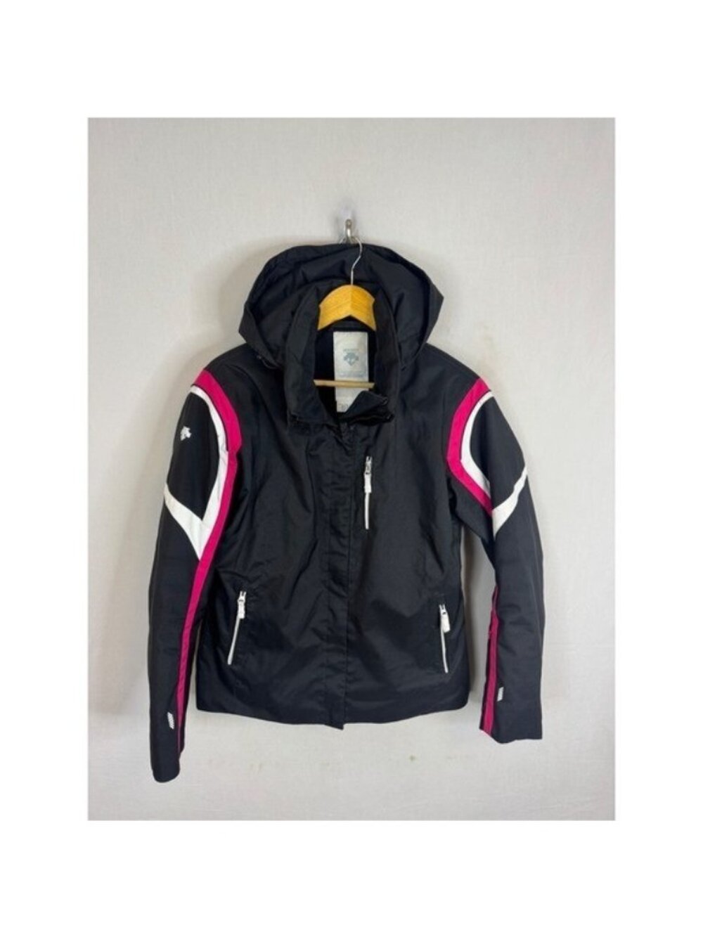 Descente Womens Ski Jacket Black Pink White Hooded Technical Shell Size 10